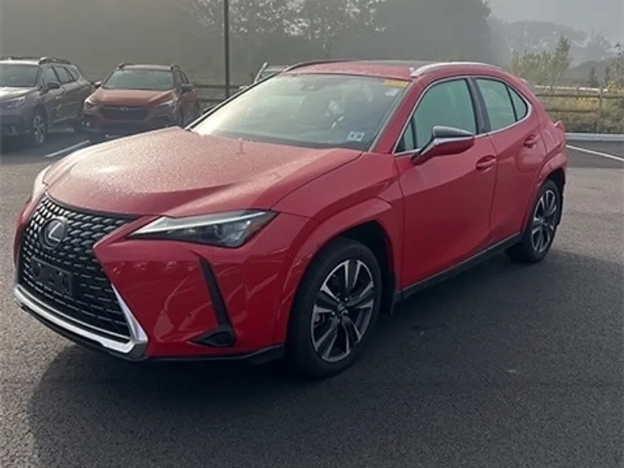 2023 Lexus UX 250h Premium photo 1