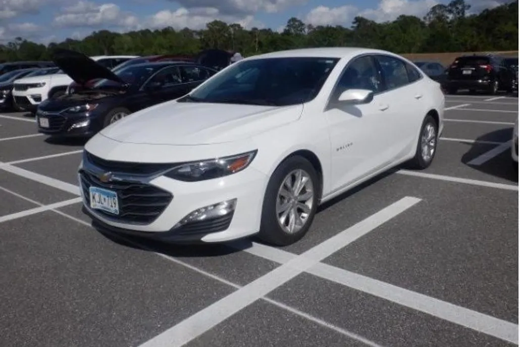 2023 Chevrolet Malibu 1LT photo 1