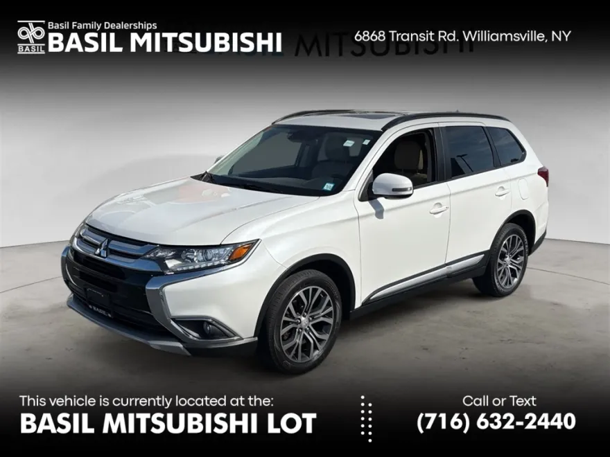 2016 Mitsubishi Outlander SEL photo 1