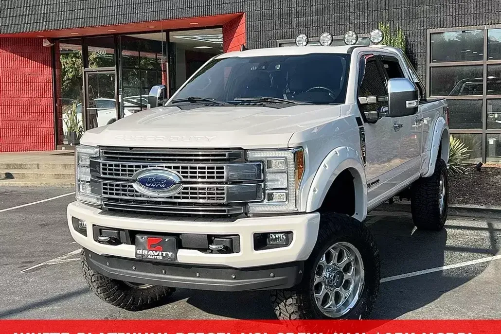 2019 Ford F-350 Platinum photo 1
