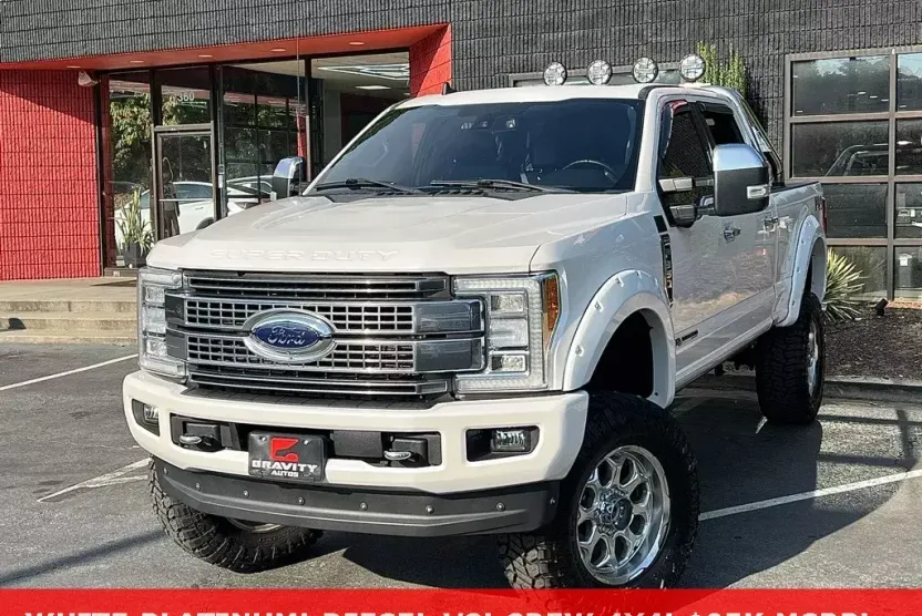 2019 Ford F-350 Platinum photo 1