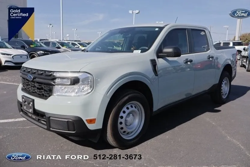 2024 Ford Maverick XL photo 1