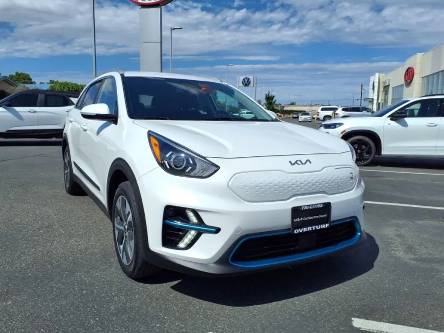 2022 Kia Niro EV S photo 1