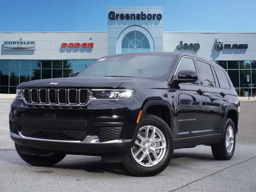 2025 Jeep Grand Cherokee Laredo photo 1