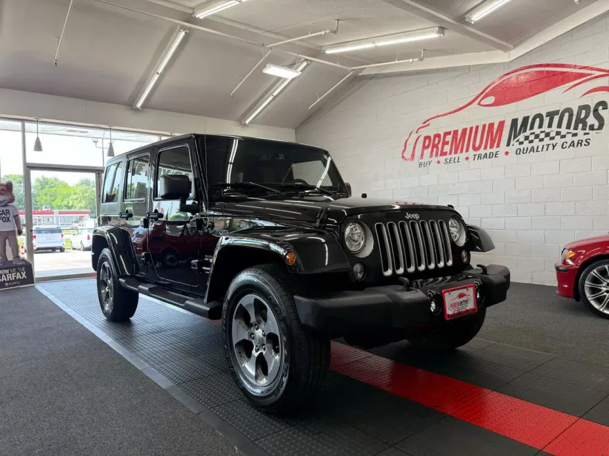 2018 Jeep Wrangler Unlimited Sahara photo 1