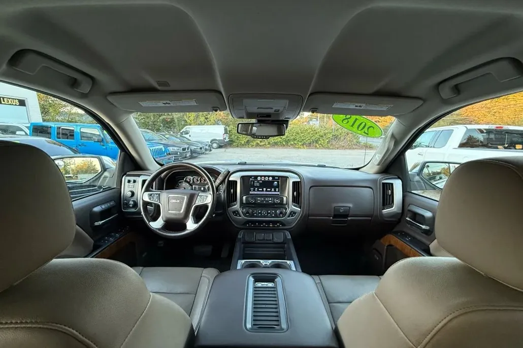 2018 Gmc Sierra 1500 SLT photo 1