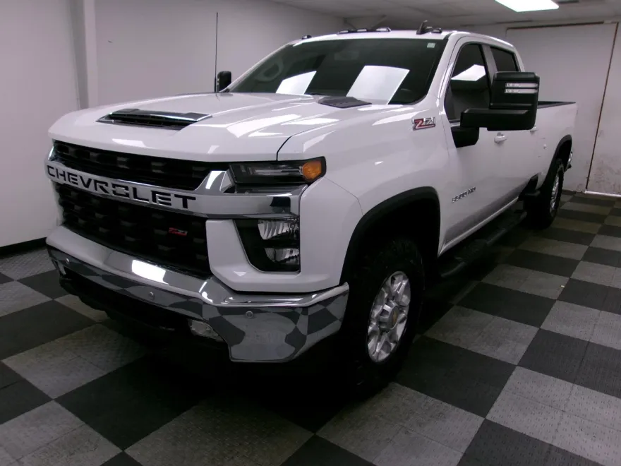 2022 Chevrolet Silverado 3500HD LT photo 1