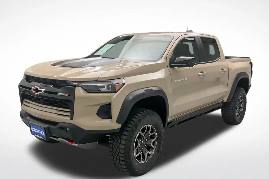 2024 Chevrolet Colorado ZR2 photo 1