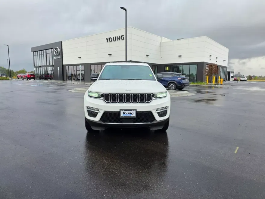 2024 Jeep Grand Cherokee Limited photo 1