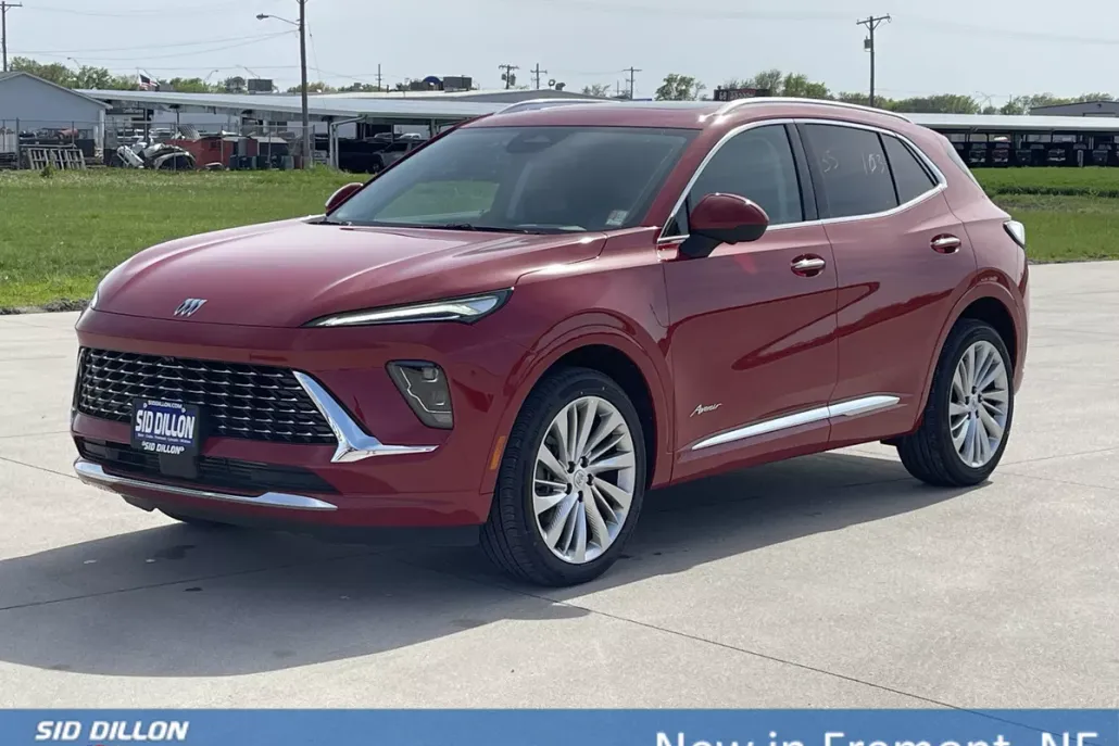 2025 Buick Envision Avenir photo 1