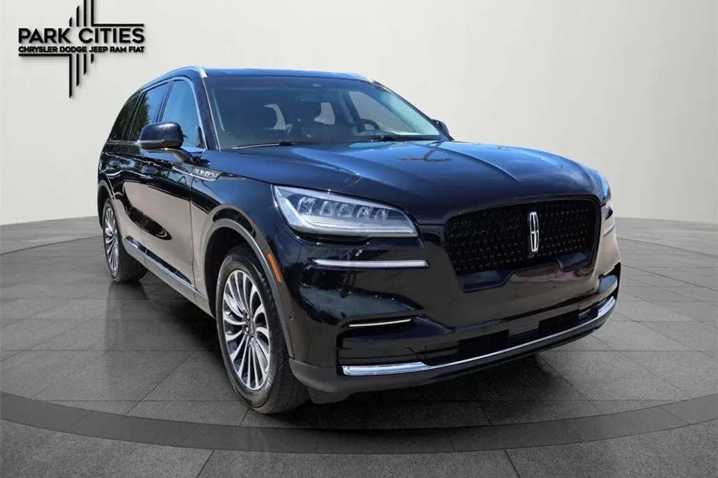 2023 Lincoln Aviator Reserve photo 1