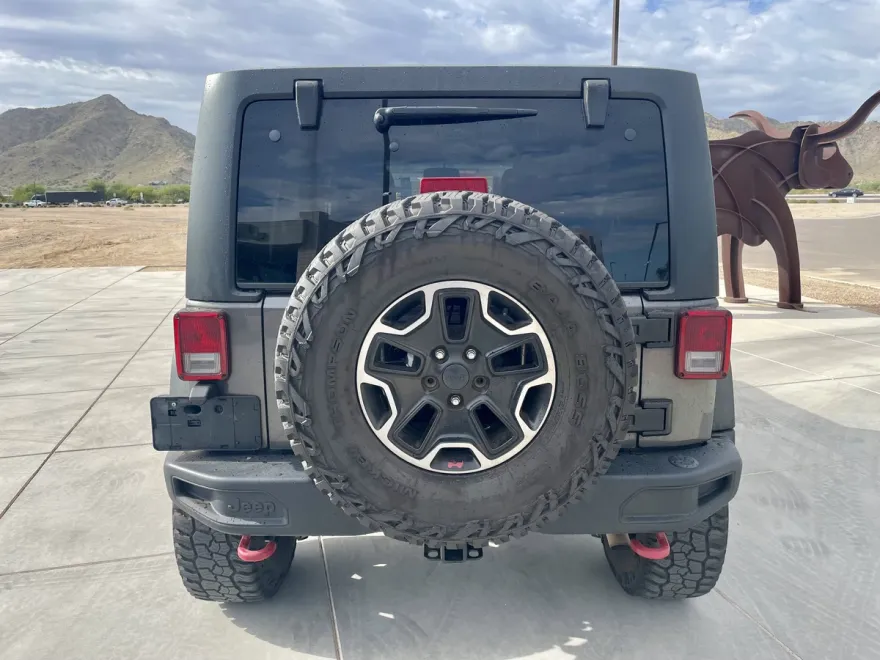 2017 Jeep Wrangler Unlimited Rubicon photo 1