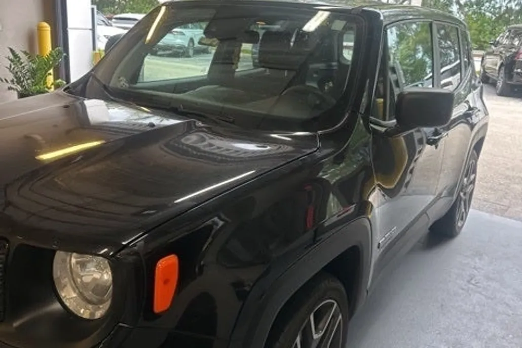 2021 Jeep Renegade Sport photo 1
