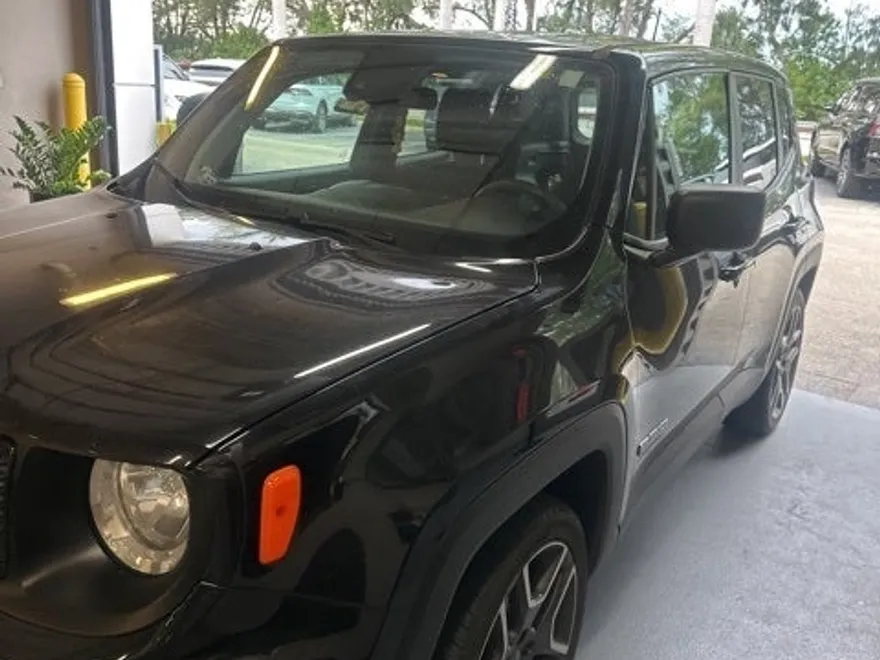 2021 Jeep Renegade Sport photo 1
