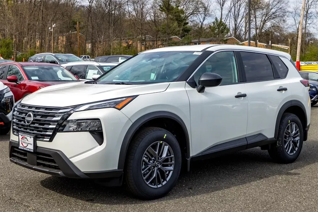 2025 Nissan Rogue S photo 1