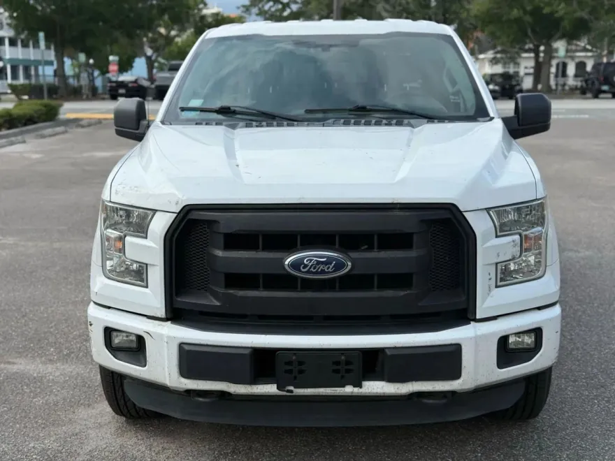 2016 Ford F-150 photo 1