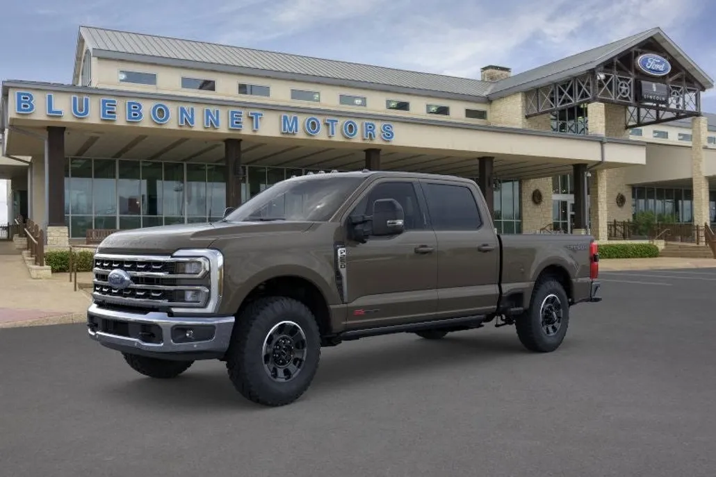 2026 Ford F-250 Lariat photo 1