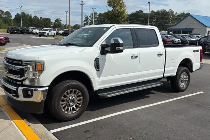 2022 Ford F-250 XLT photo 1