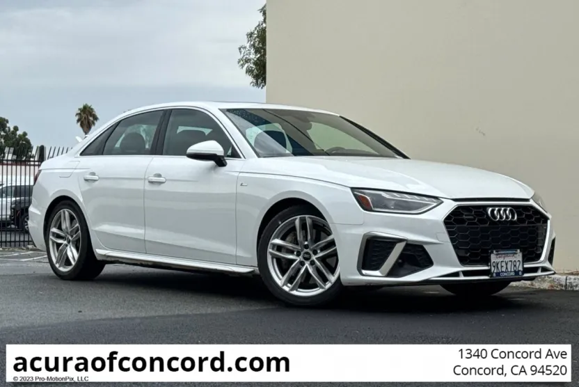 2024 Audi A4 45 S line Premium Plus Quattro photo 1