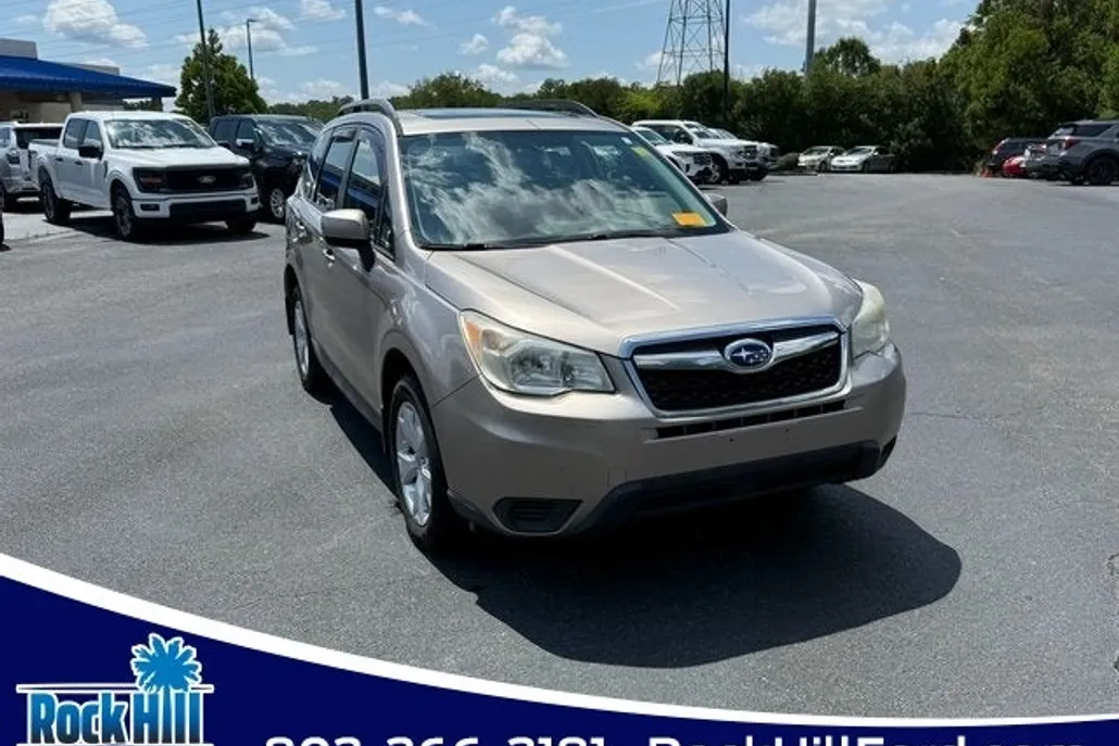 2015 Subaru Forester 2.5i Premium photo 1