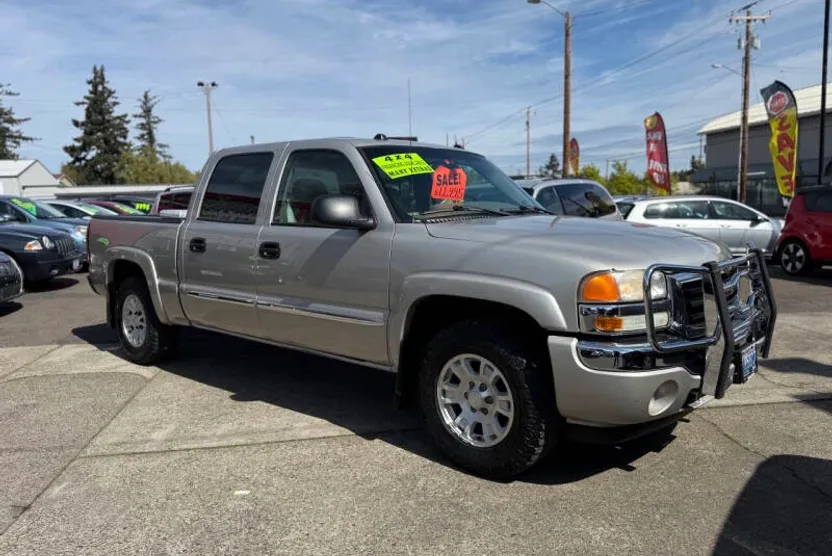 2005 Gmc Sierra 1500 SLT photo 1