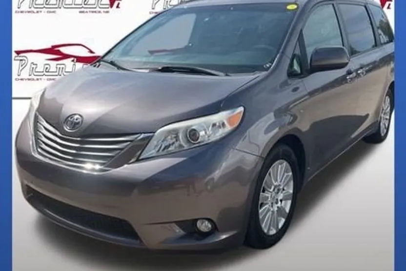 2014 Toyota Sienna Limited photo 1