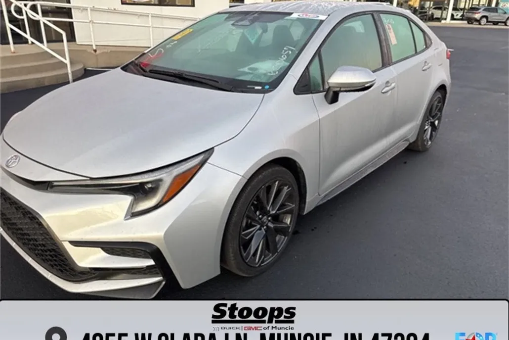 2024 Toyota Corolla SE photo 1