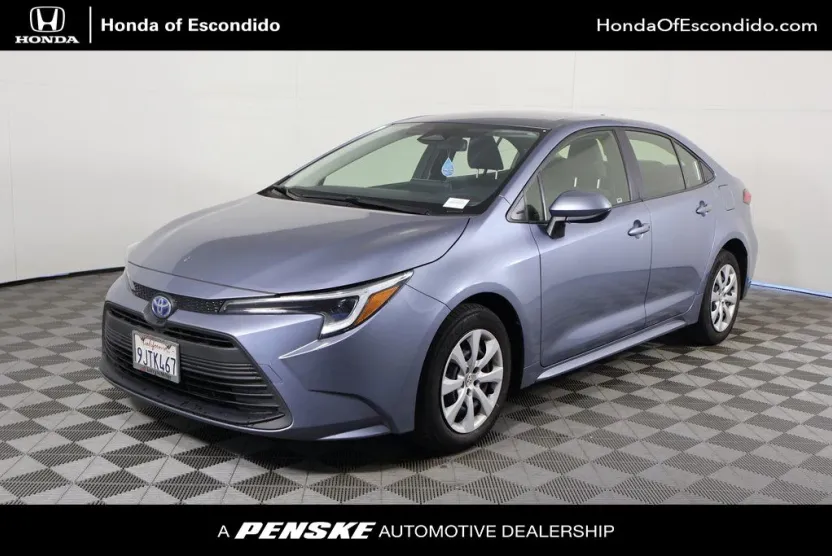 2024 Toyota Corolla Hybrid LE photo 1