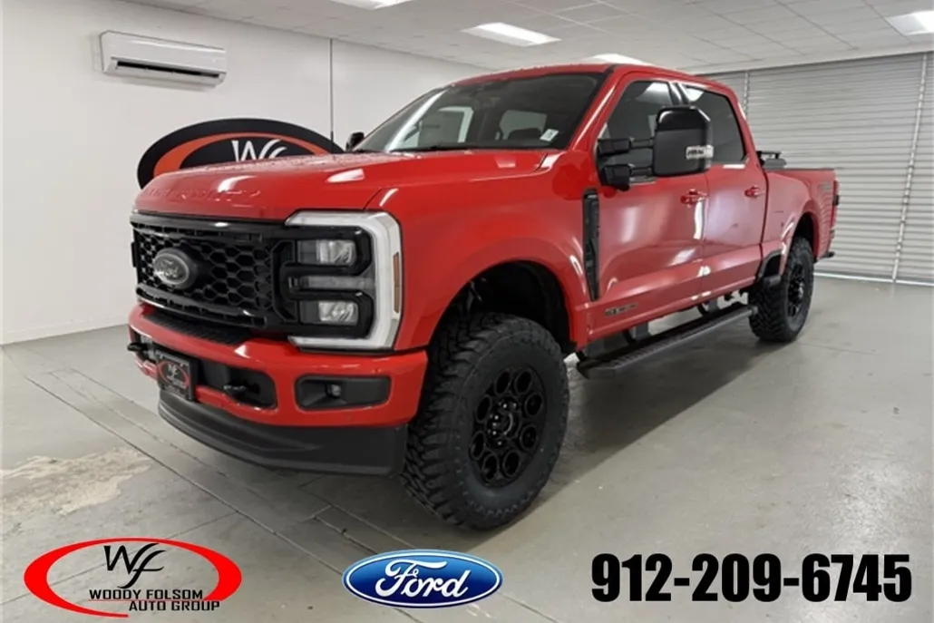 2025 Ford F-250 Lariat photo 1