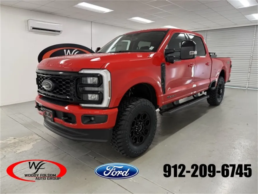 2025 Ford F-250 Lariat photo 1