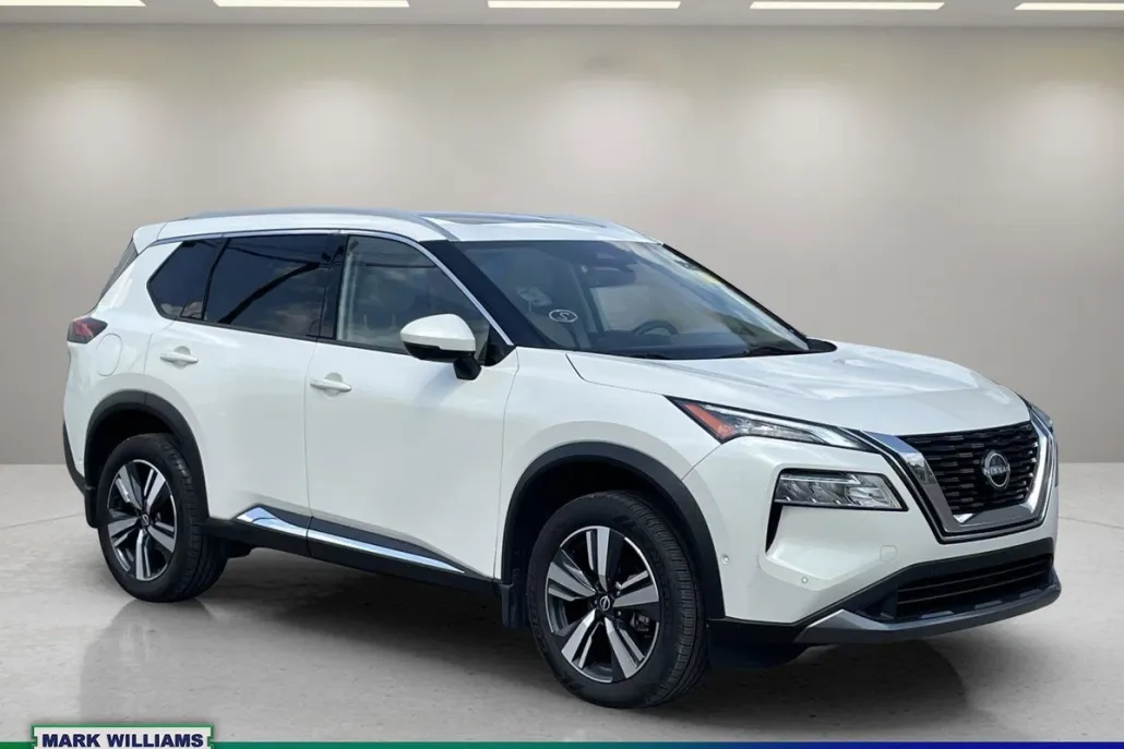 2023 Nissan Rogue SL photo 1