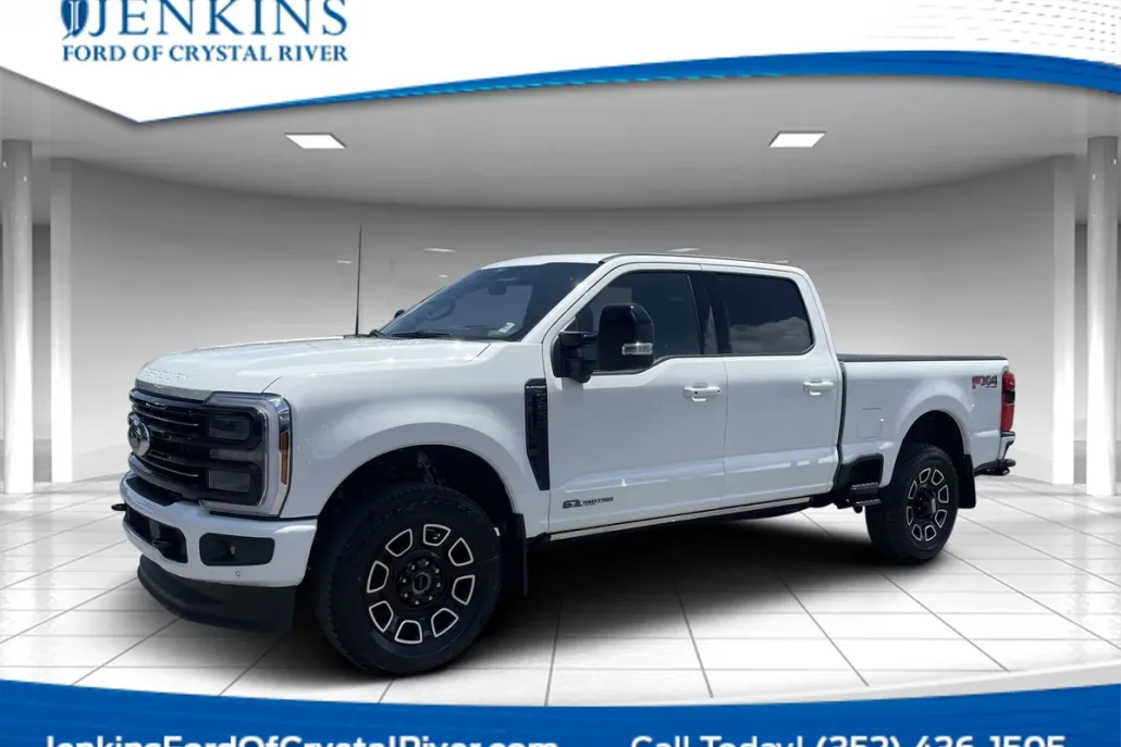 2025 Ford F-250 Platinum photo 1