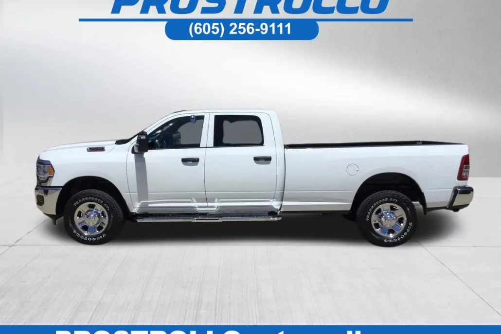 2024 Ram 2500 Tradesman photo 1