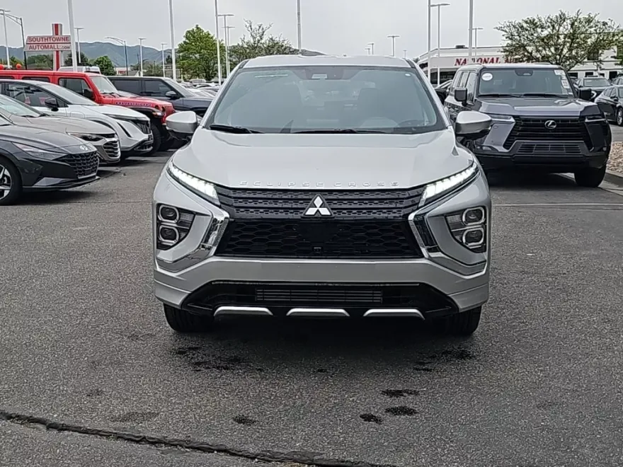 2025 Mitsubishi Eclipse Cross SEL photo 1