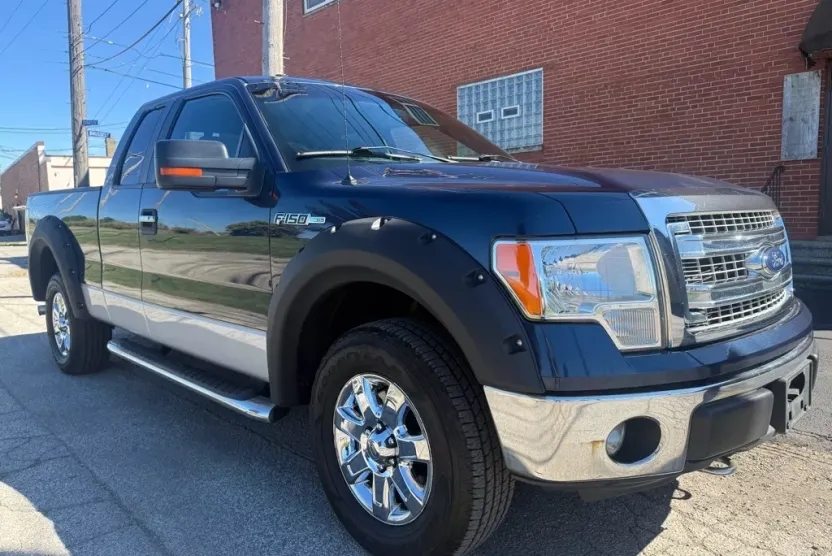 2013 Ford F-150 XL photo 1