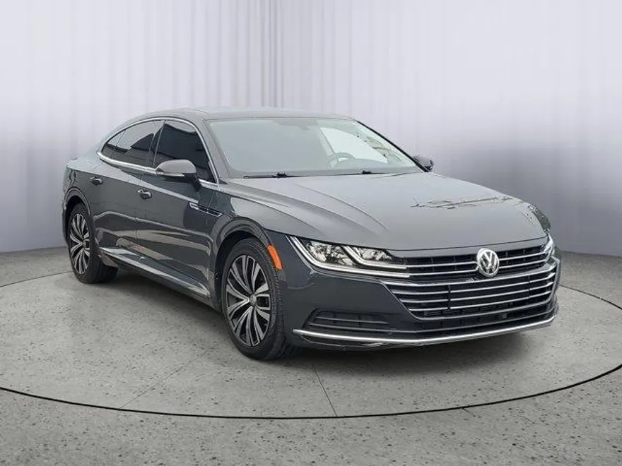 2019 Volkswagen Arteon SEL photo 1