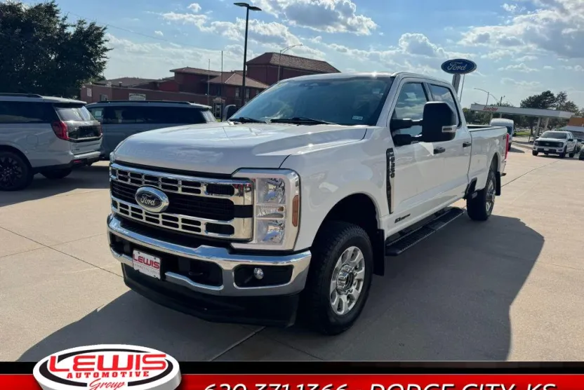 2024 Ford F-350 XLT photo 1