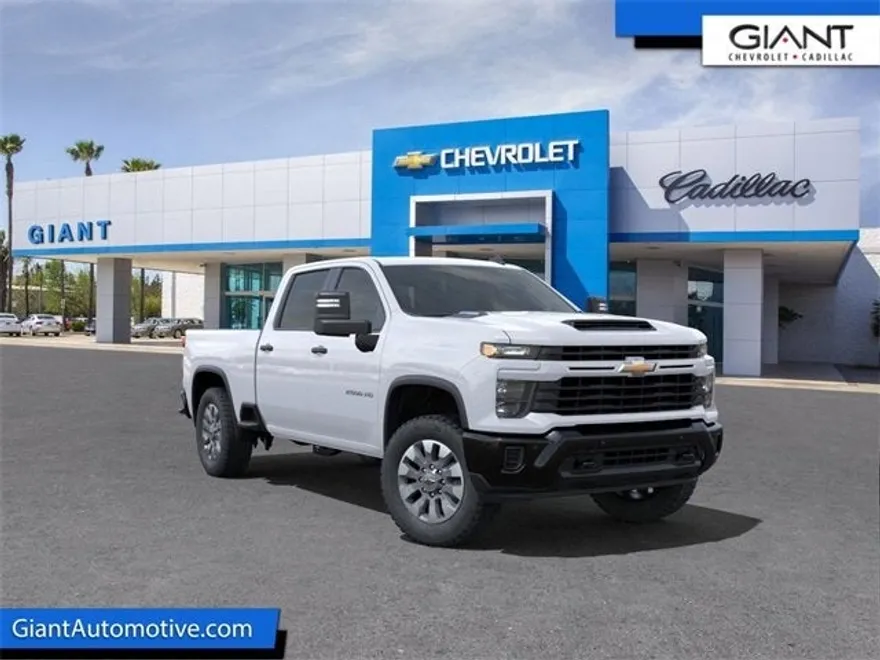 2025 Chevrolet Silverado 2500HD Custom photo 1