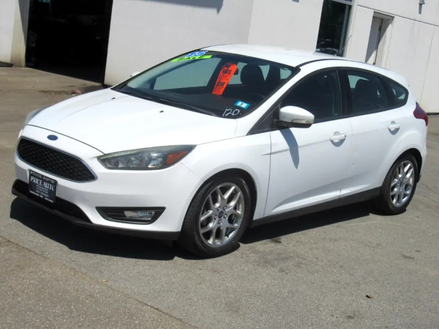 2015 Ford Focus SE photo 1