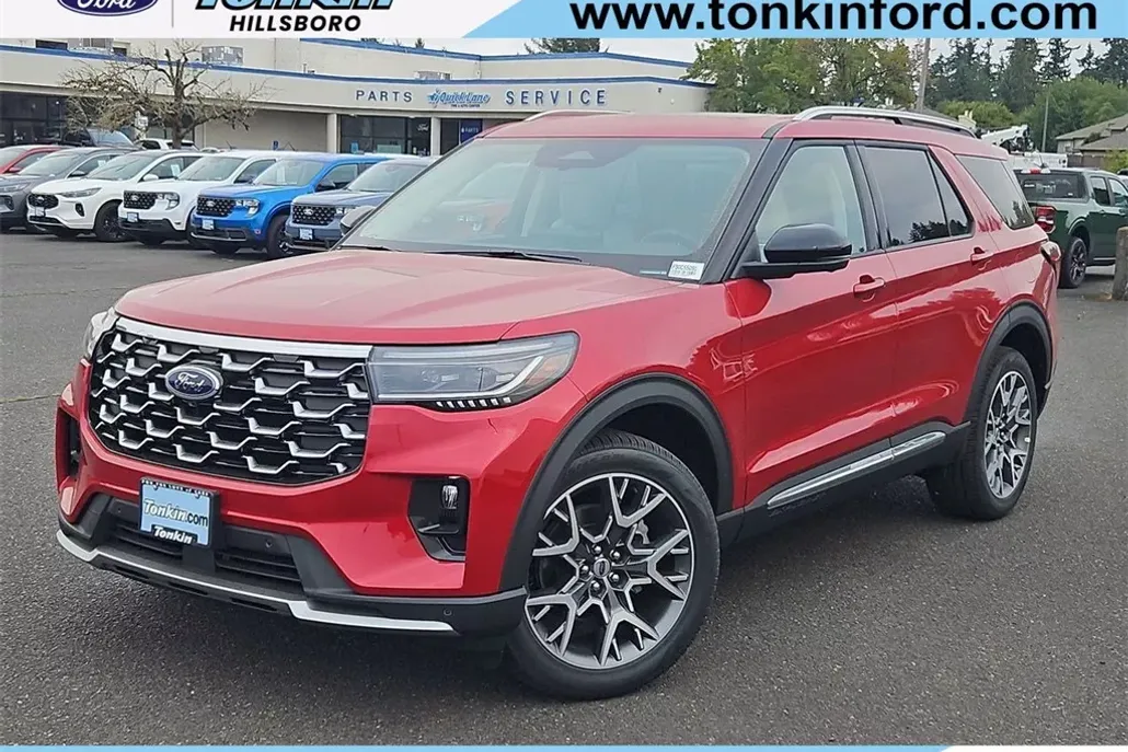 2025 Ford Explorer Platinum photo 1