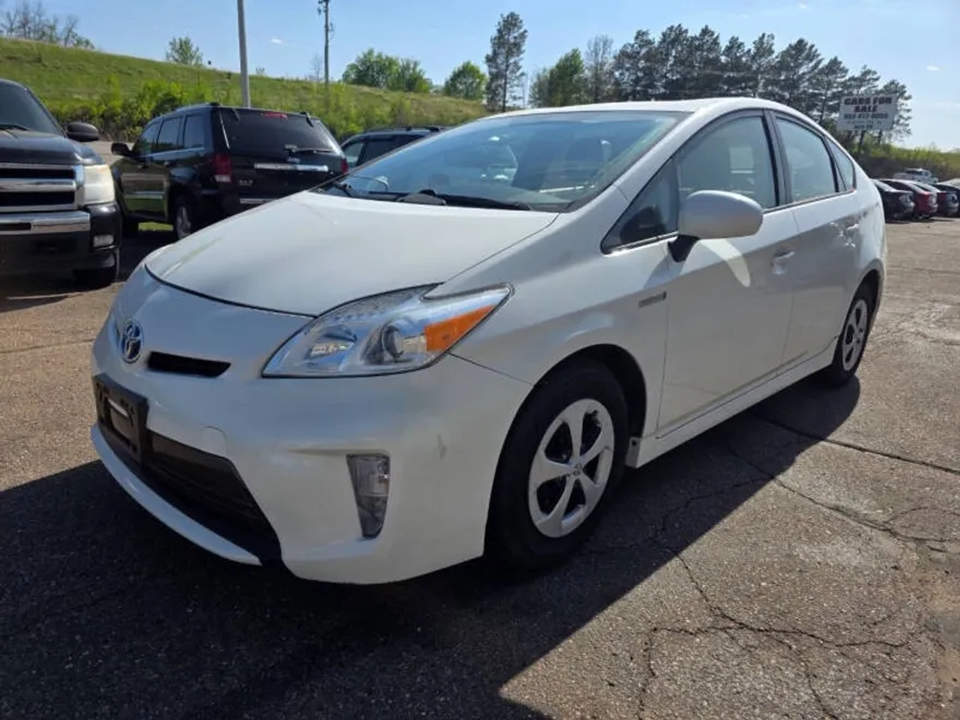 2012 Toyota Prius Two photo 1