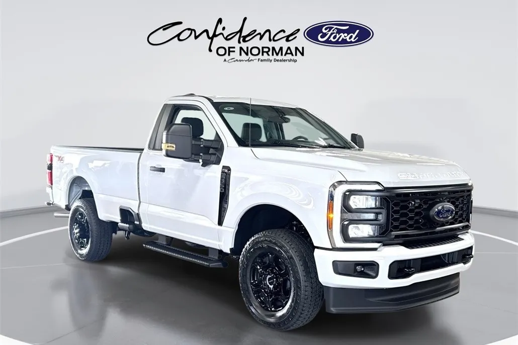 2025 Ford F-350 photo 1