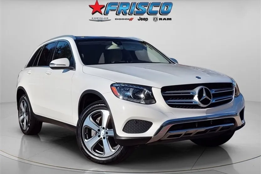 2017 Mercedes Benz GLC 300 4MATIC photo 1