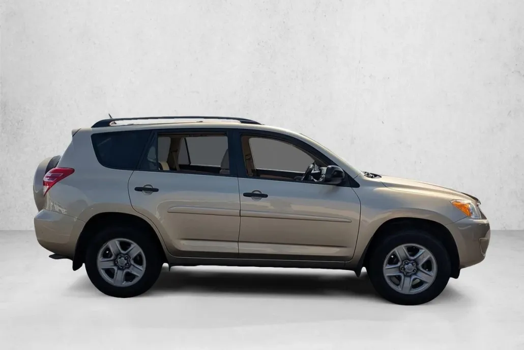 2010 Toyota RAV4 Base photo 1