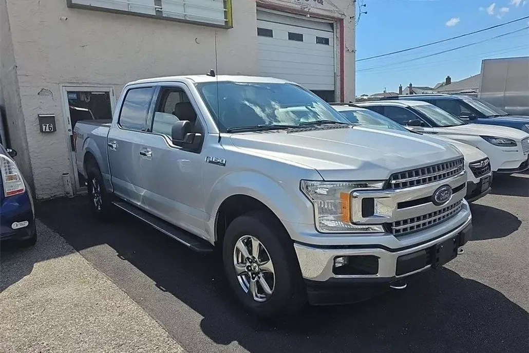 2019 Ford F-150 XLT photo 1