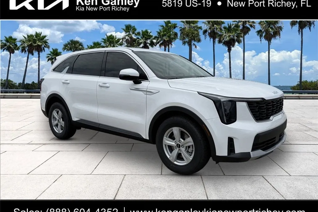 2025 Kia Sorento LX photo 1