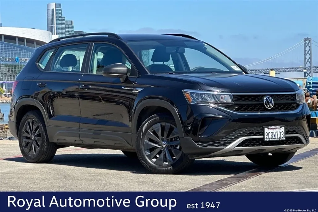 2022 Volkswagen Taos S photo 1
