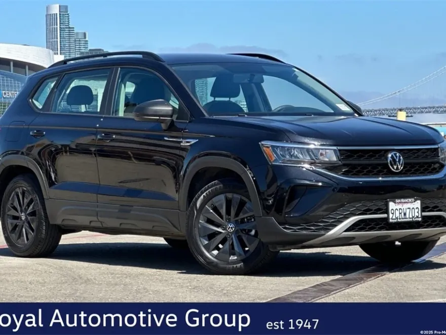 2022 Volkswagen Taos S photo 1