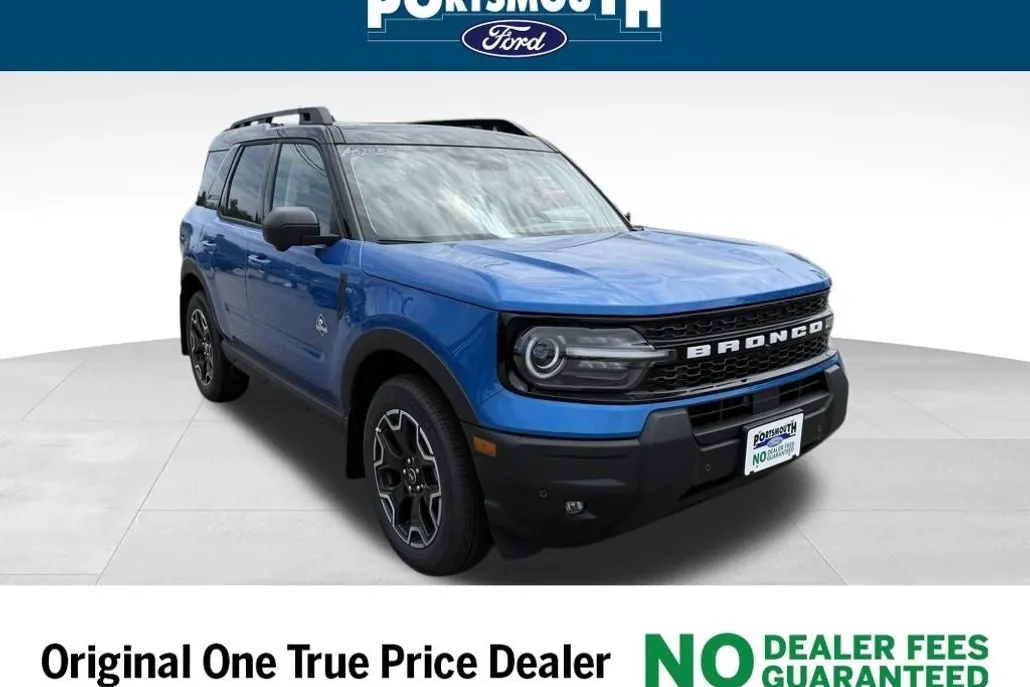 2025 Ford Bronco Sport Outer Banks photo 1