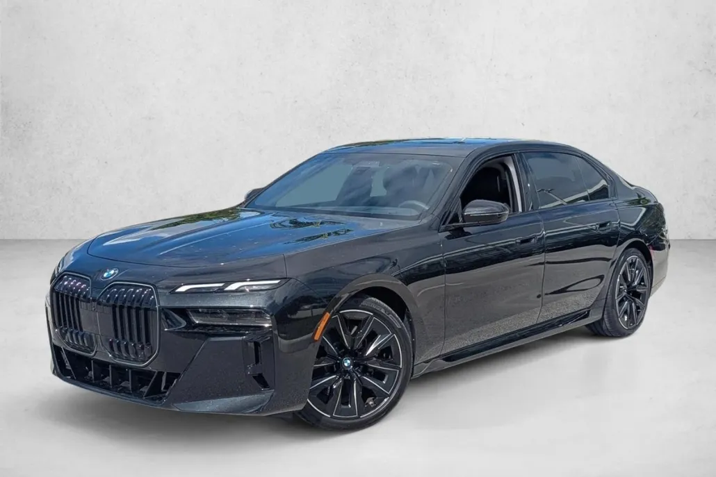 2025 Bmw 740i photo 1